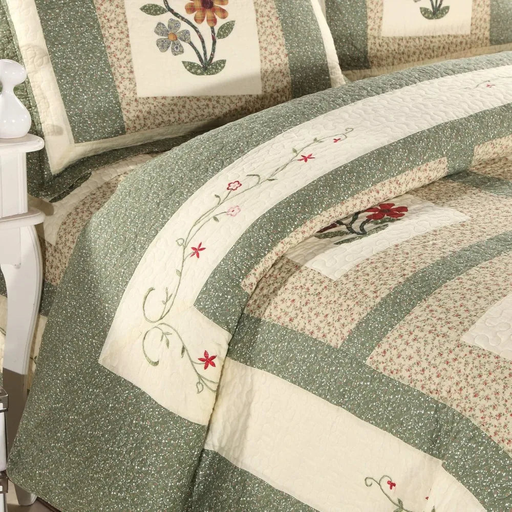3 Piece Embroidered Floral Quilted Bedspread