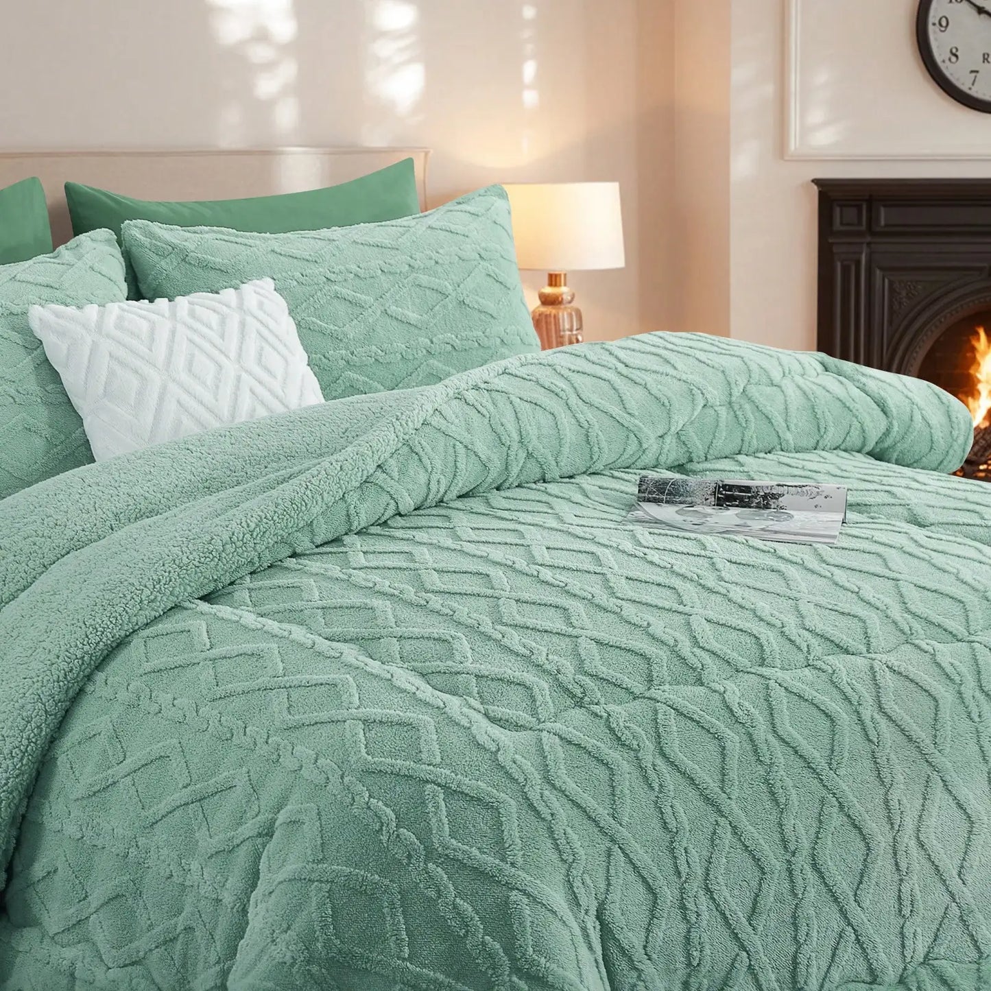 Thick Ultra-Soft Taffeta Comforter