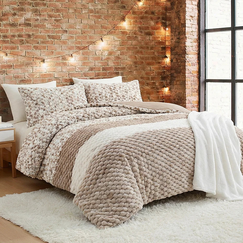 3 Pcs Luxury Faux Fur Rabbit Comforter Set